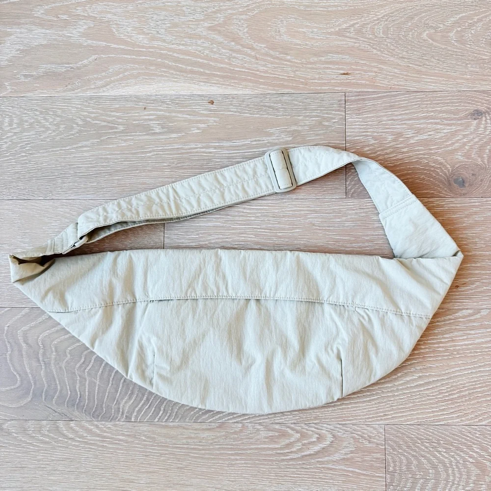 UNIQLO U Unisex Crossbody Bag in Beige - Picture 2 of 9